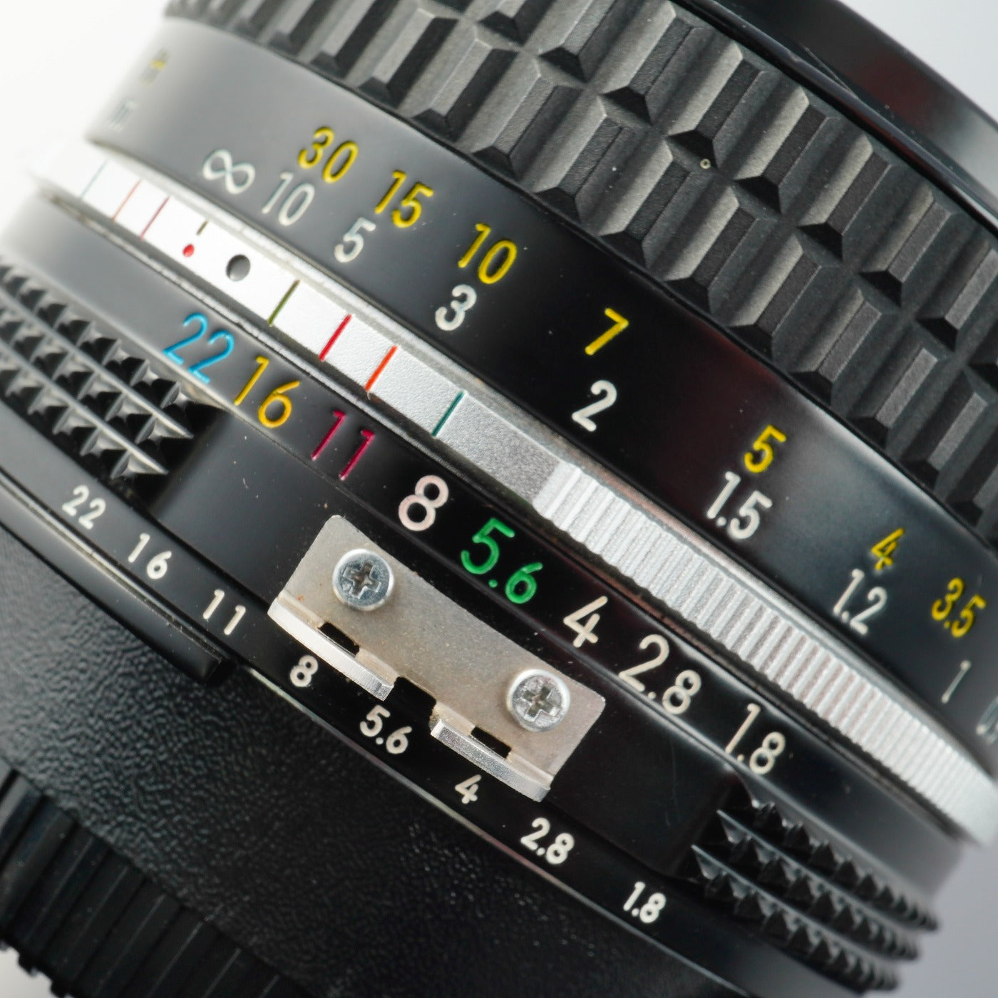 Nikon Nikkor Ai 50mm F/1.8 単焦点レンズ