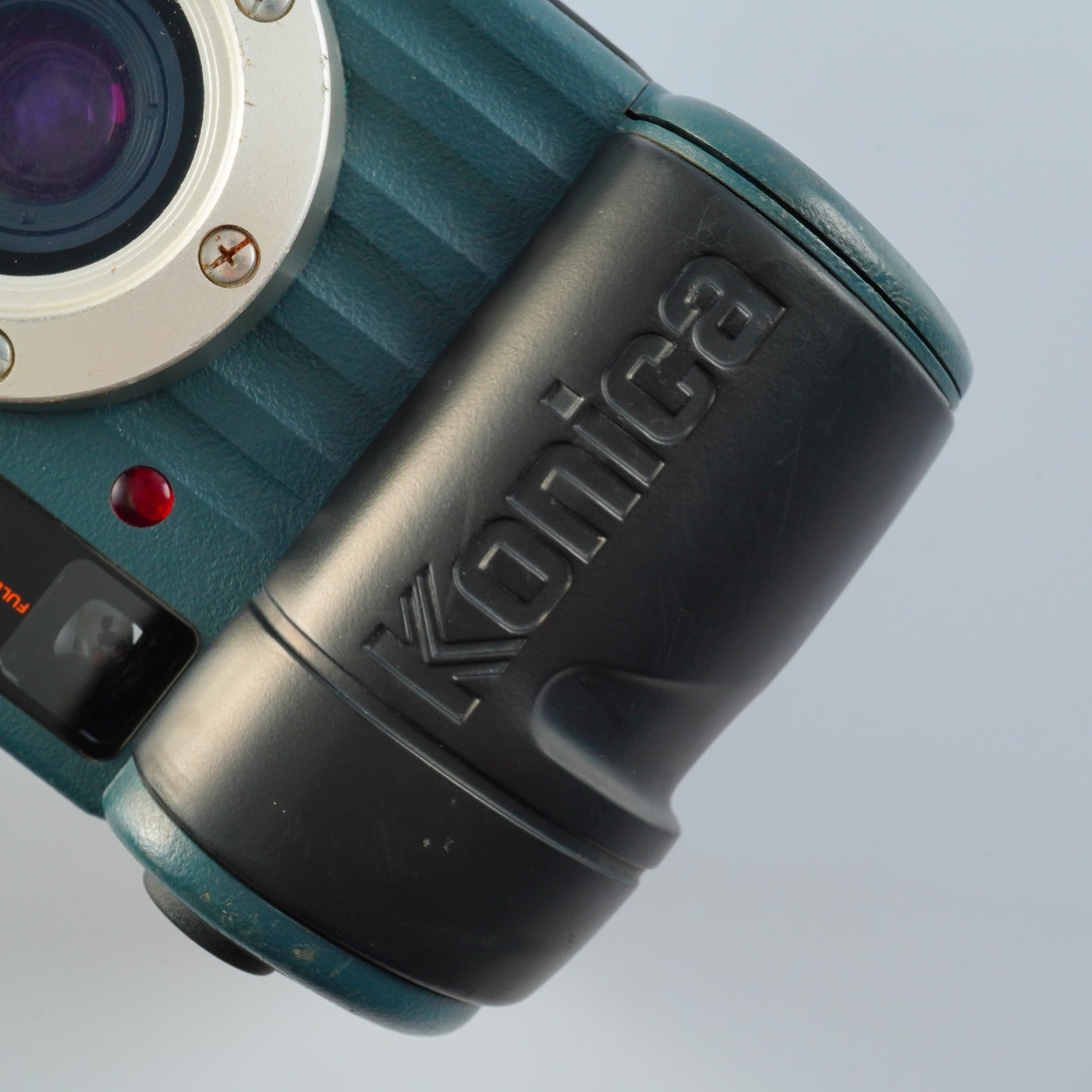 Konica Genba Kantoku (現場監督) 28 WB コンパクトフィルムカメラ