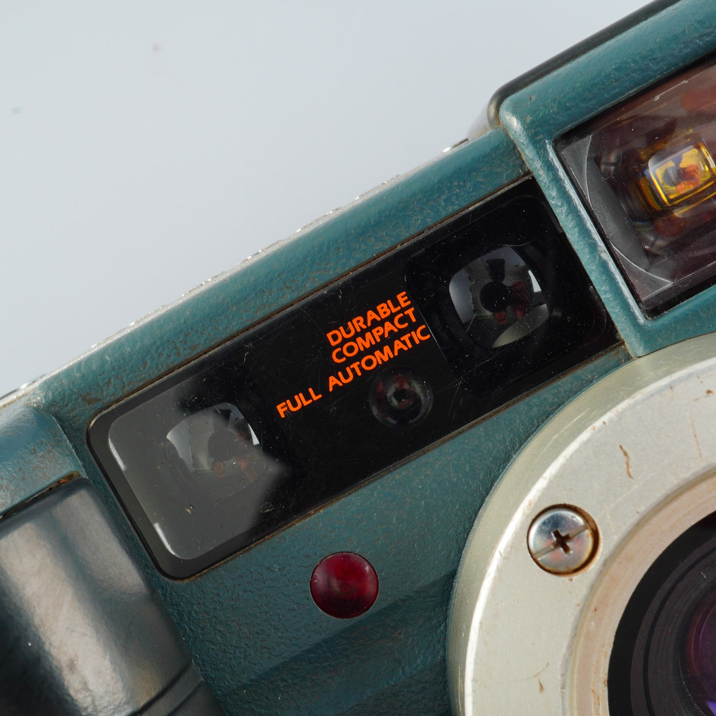 Konica Genba Kantoku (現場監督) 28 WB コンパクトフィルムカメラ