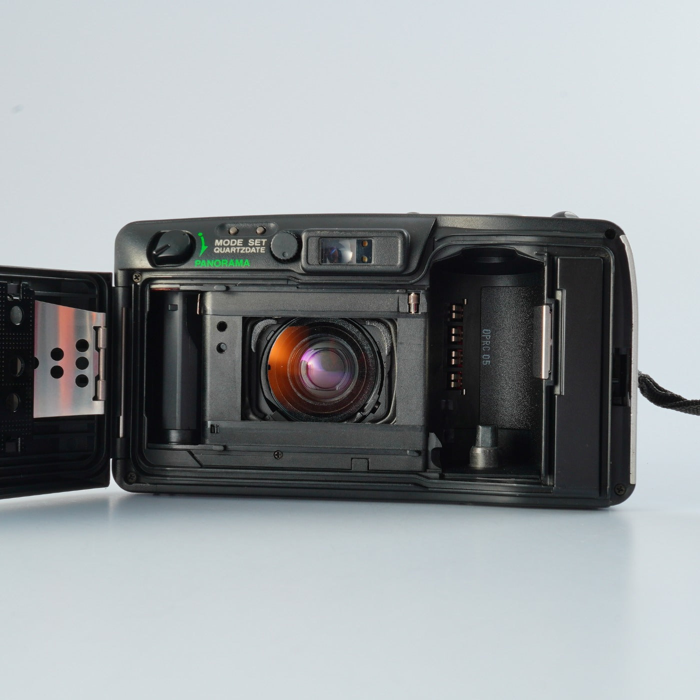 OLYMPUS OZ ( Superzoom ) 105R + Remote Control RC-200 コンパクトフィルムカメラ