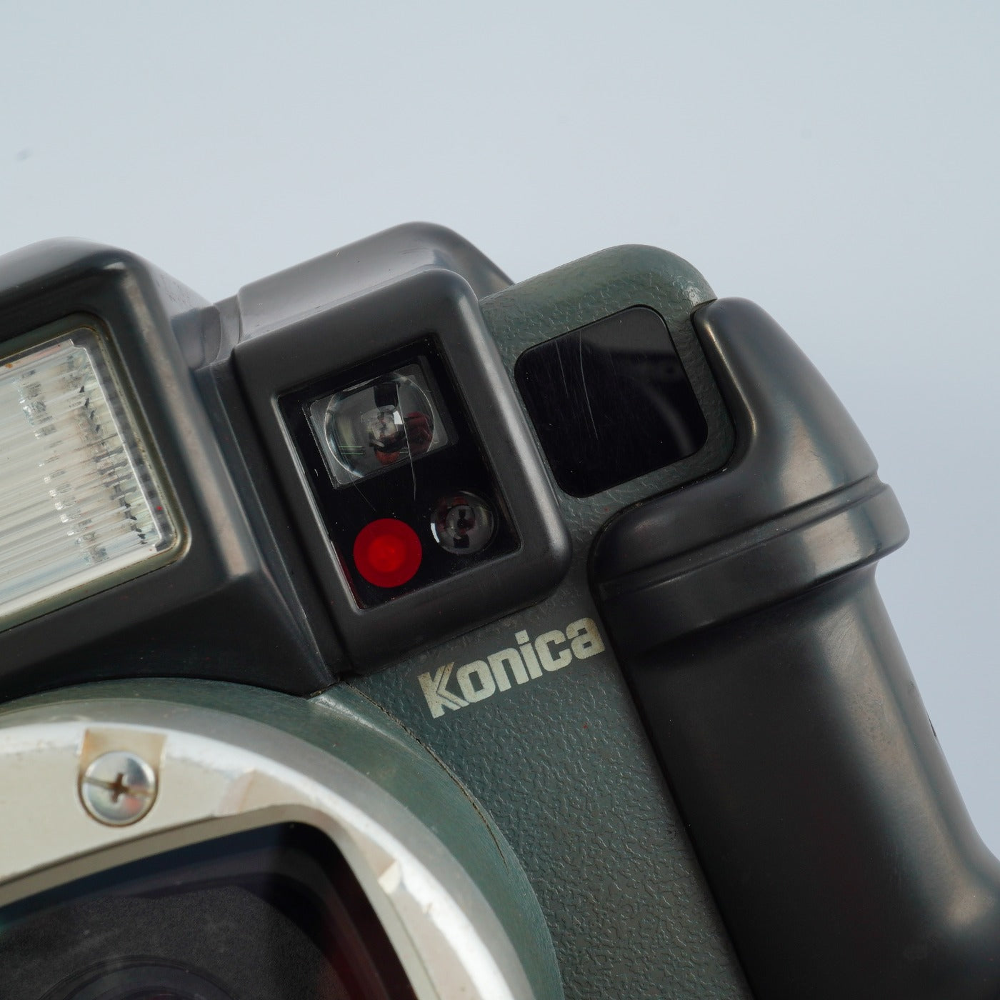 Konica Genba Kantoku (現場監督) zoom 28-56mm コンパクトフィルムカメラ