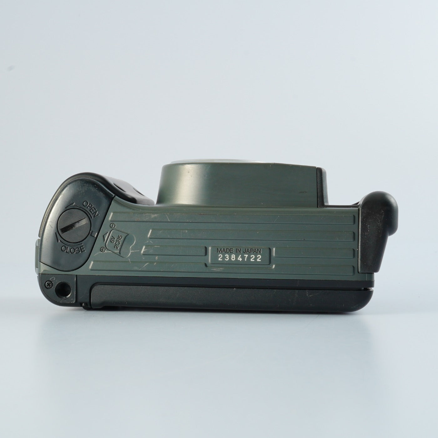 Konica Genba Kantoku (現場監督) コンパクトフィルムカメラ