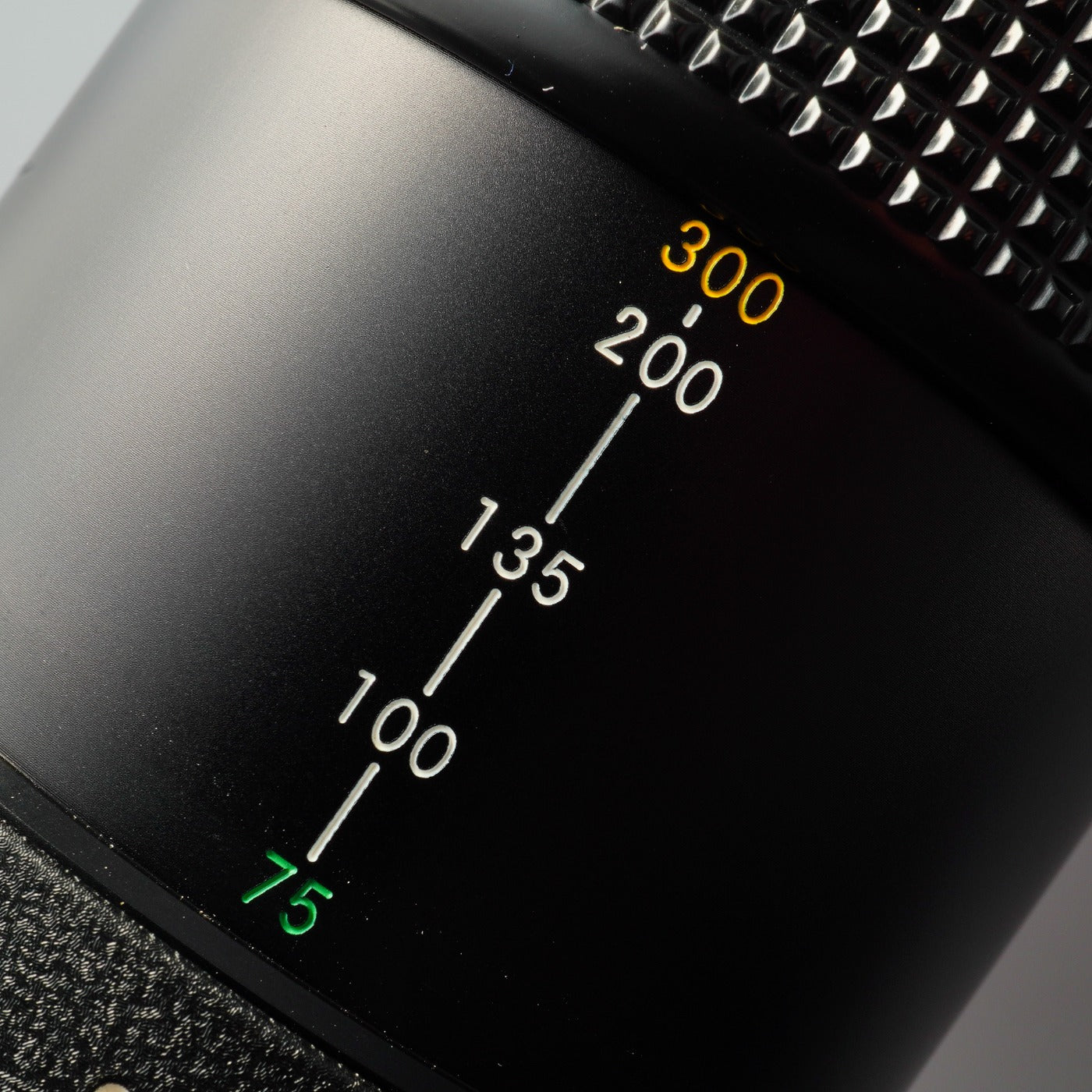 Nikon AF NIKKOR 75-300mm f/4.5-5.6 ズームレンズ