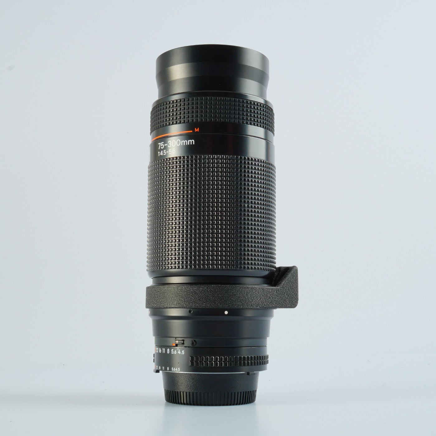 Nikon AF NIKKOR 75-300mm f/4.5-5.6 ズームレンズ