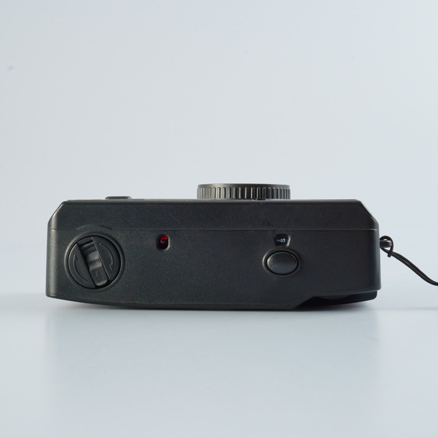 Escura Snaps 35 Half コンパクトフィルムカメラ