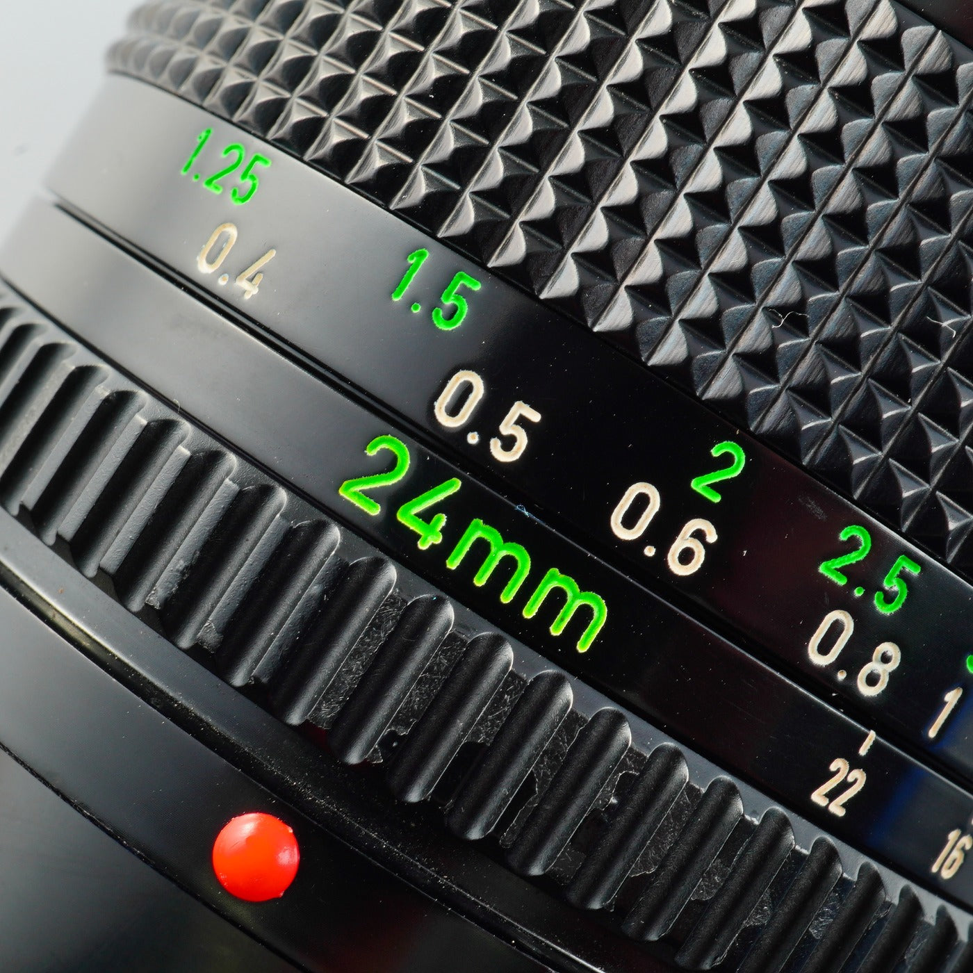 Canon New FD NFD 24mm F/2.8 単焦点レンズ