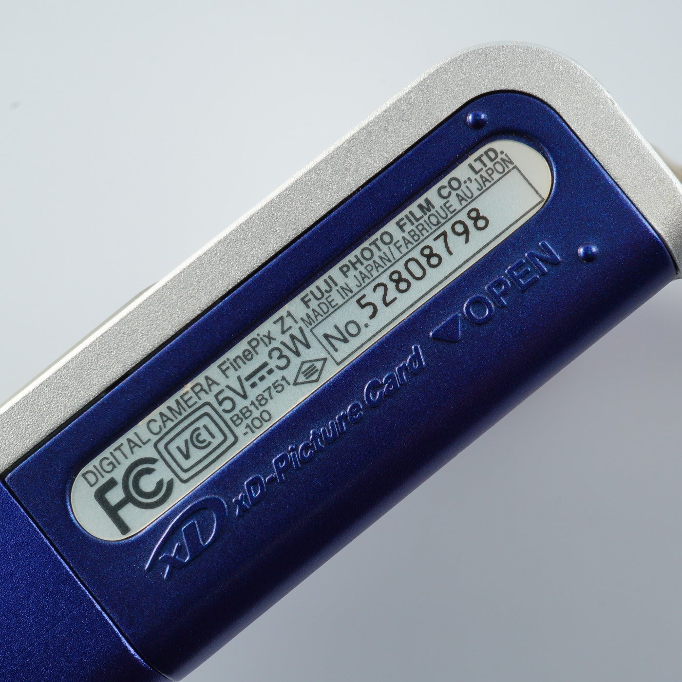 FUJIFILM Finepix Z1 + XD 64MB コンパクトデジタルカメラ