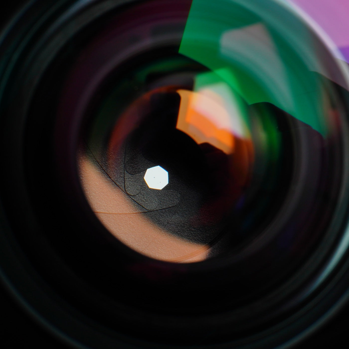 Nikon AF Nikkor 28-85mm f/3.5-4.5 ズームレンズ