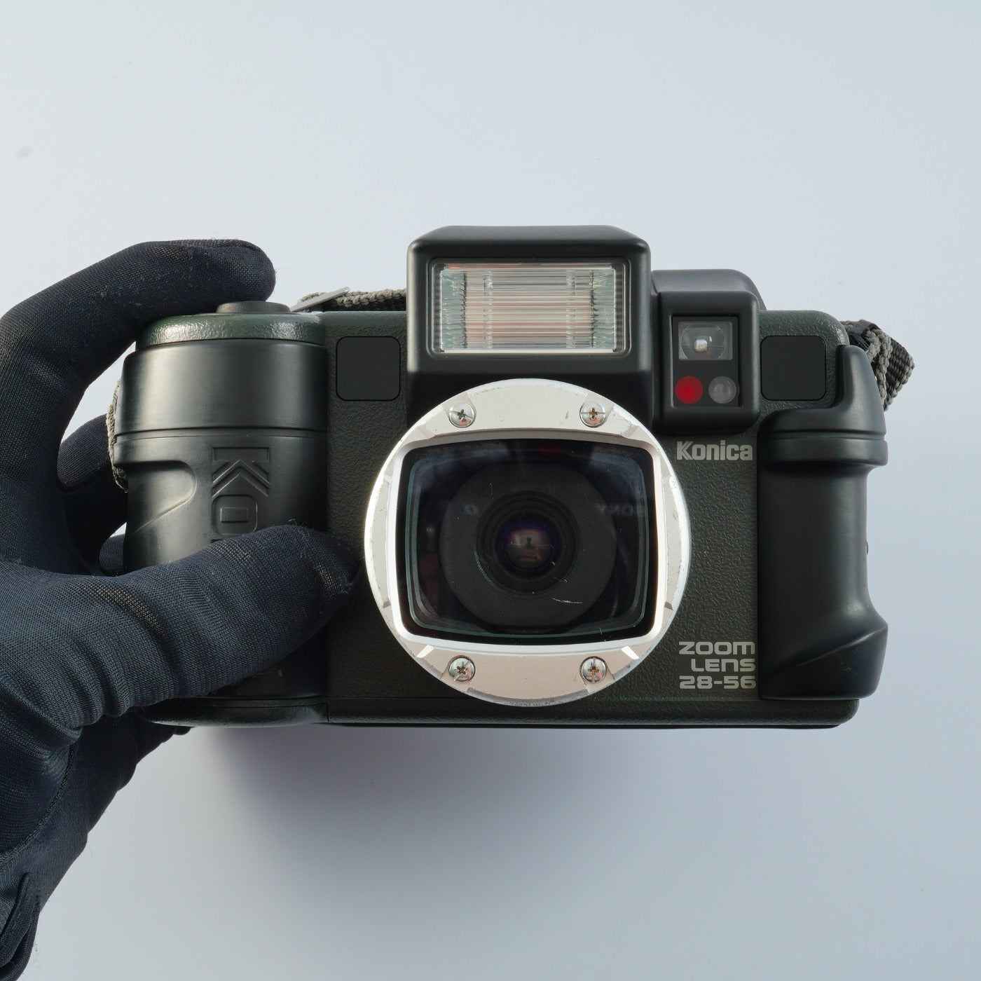 Konica Genba Kantoku (現場監督) zoom 28-56mm コンパクトフィルムカメラ