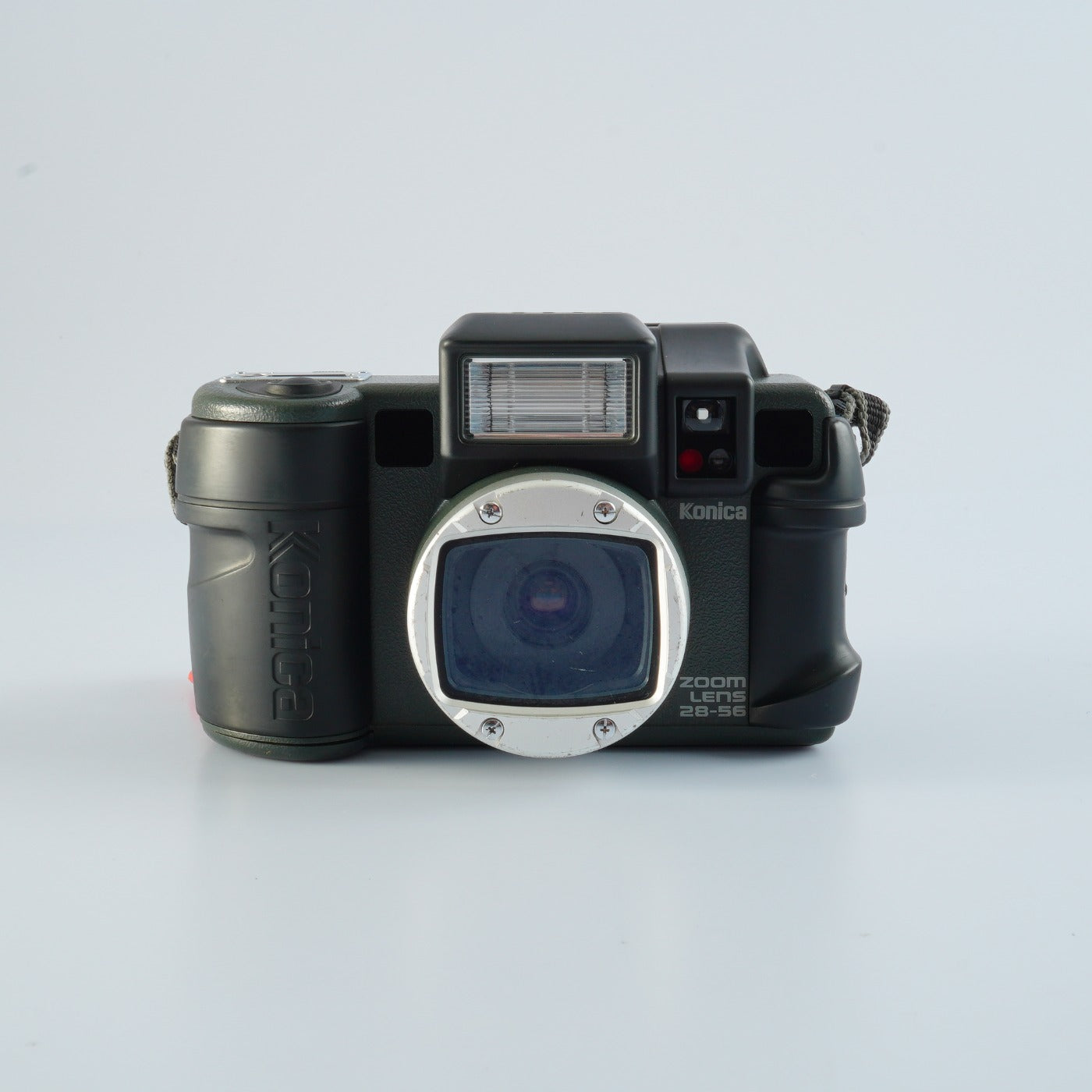 Konica Genba Kantoku (現場監督) zoom 28-56mm コンパクトフィルムカメラ