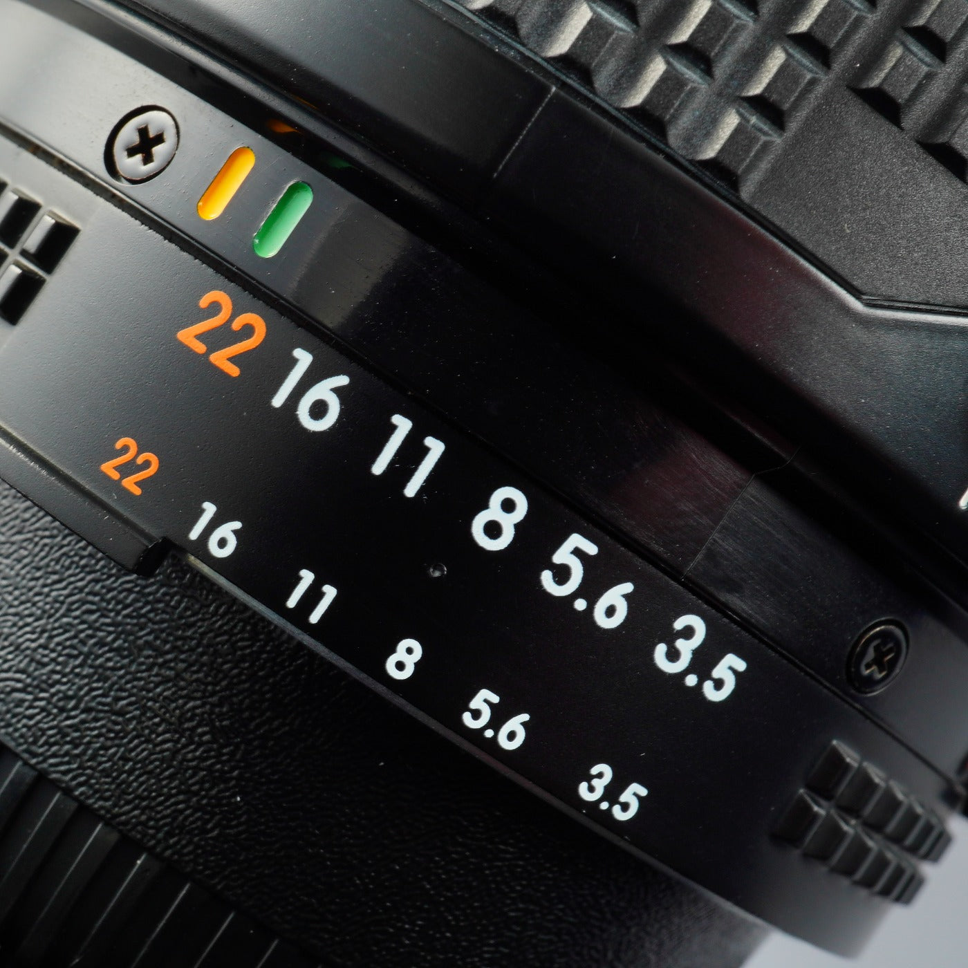 Nikon AF Nikkor 28-85mm f/3.5-4.5 ズームレンズ