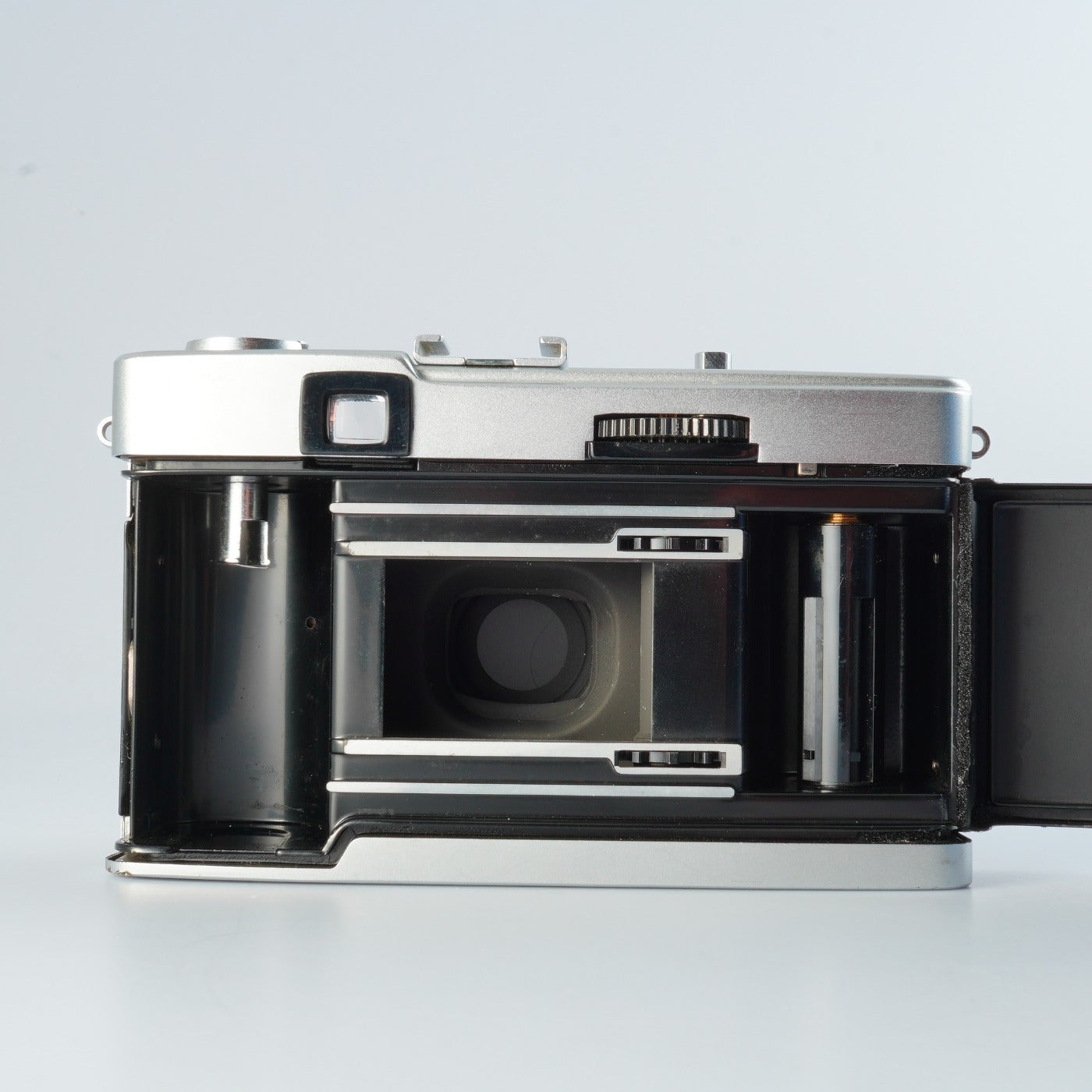 【Serviced】 OLYMPUS TRIP 35 40mm F/2.8 コンパクトフィルムカメラ