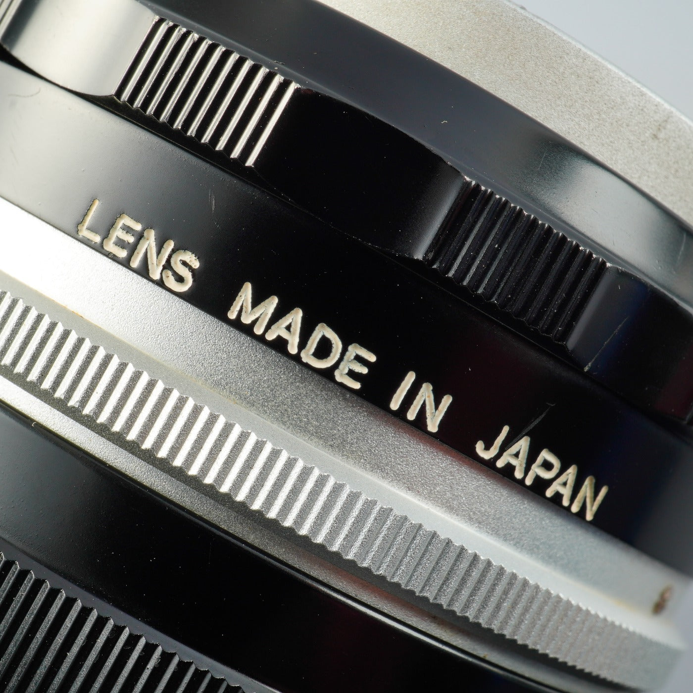 Nikon NIKKOR-H Auto 50mm F/2 非Ai 単焦点レンズ