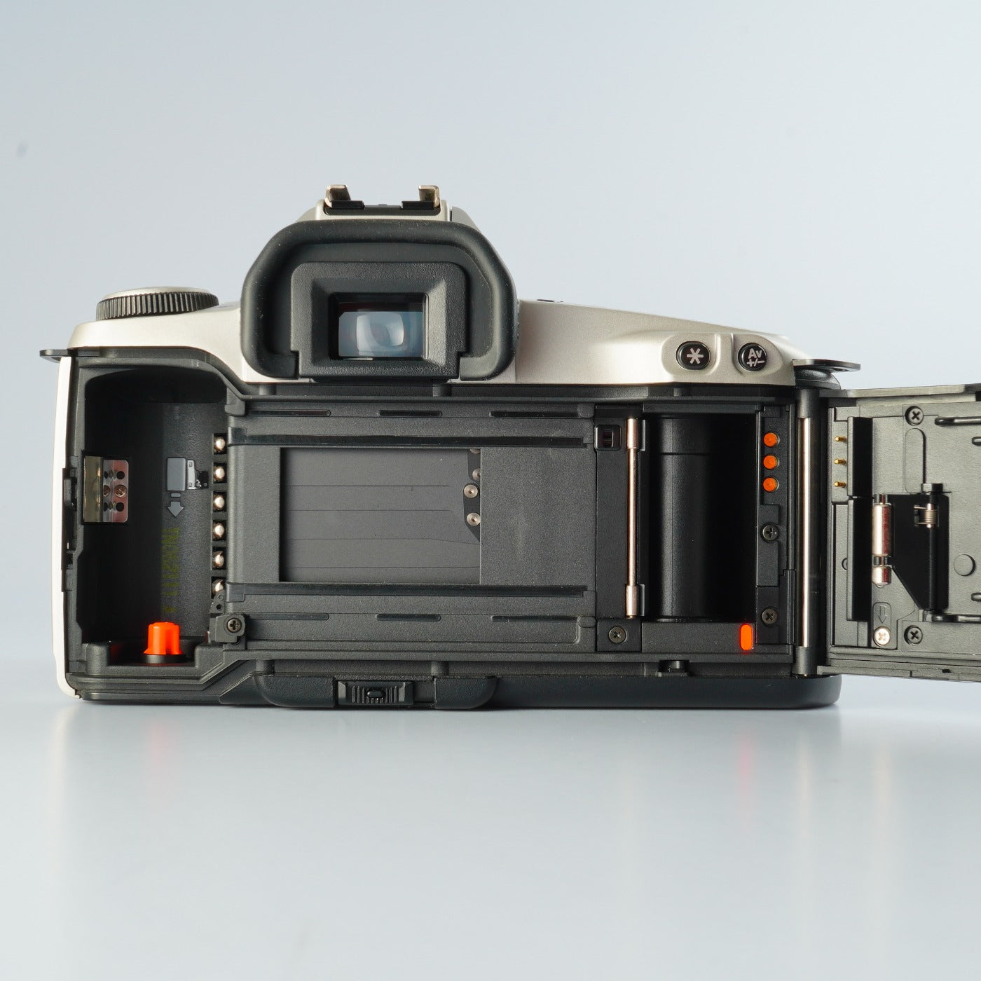 Canon New EOS kiss (REBEL G) + EF 28-90mm F/4-5.6 USM AF フィルム一眼レフカメラ