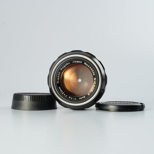 Nikon Nikkor-S Auto 50mm F/1.4 " 6 Blade " 非Ai 単焦点レンズ