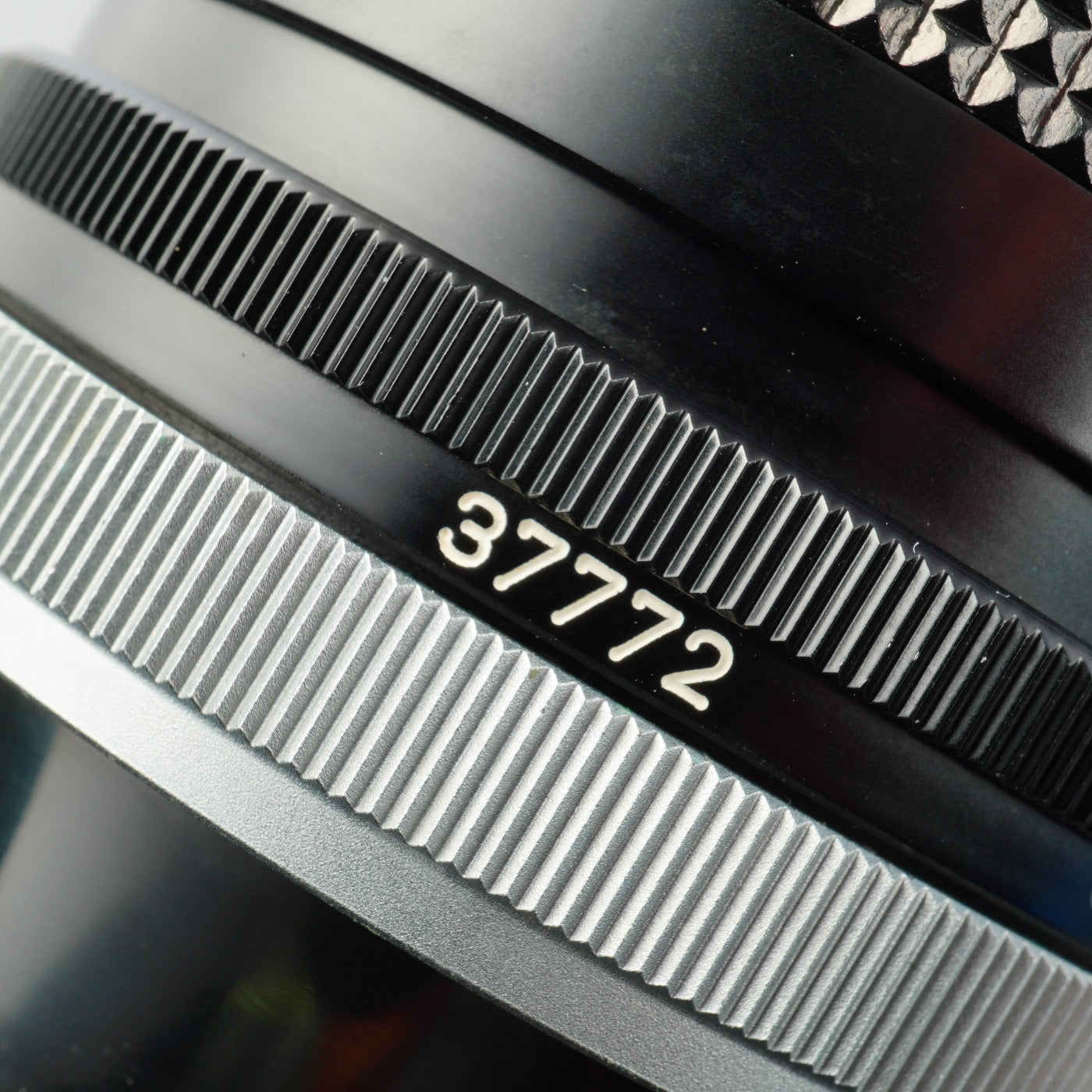 Canon FD 28mm F/3.5 "O" 単焦点レンズ