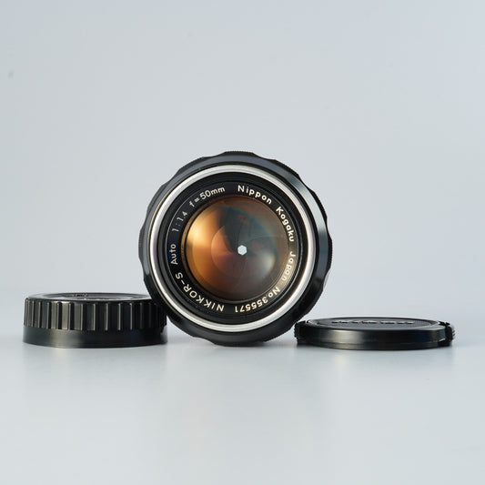 Nikon Nikkor-S Auto 50mm F/1.4 " 6 Blade " 非Ai 単焦点レンズ