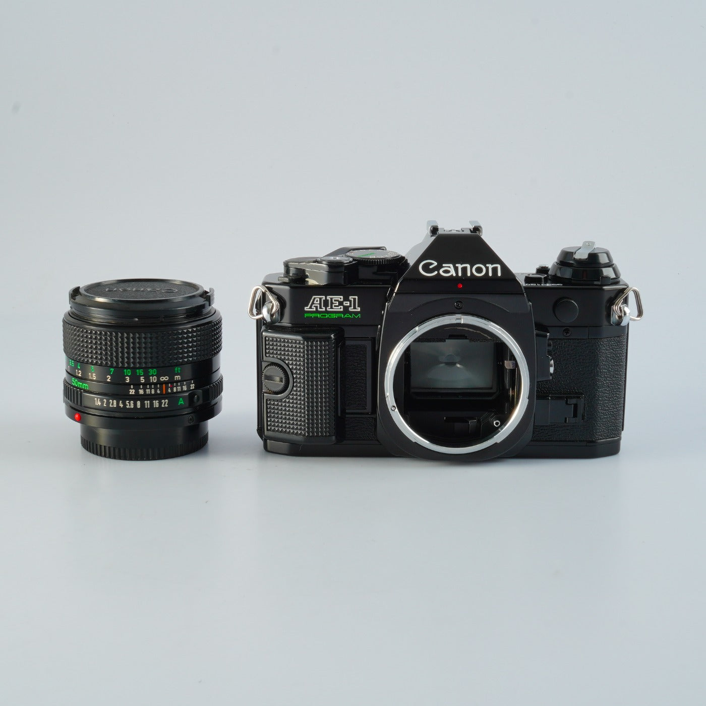 【SERVICED & TESTED】 Canon AE-1 Program Black + New FD 50mm F/1.4 MF フィルム一眼レフカメラ