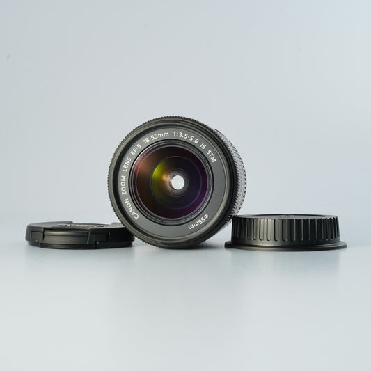 Canon EF-S 18-55mm f/3.5-5.6 IS STM Zoomobjektiv