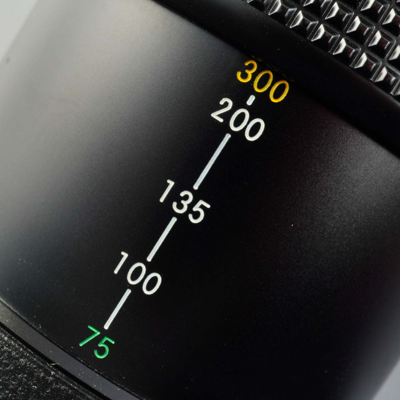 Nikon AF NIKKOR 75-300mm F/4.5-5.6 ズームレンズ