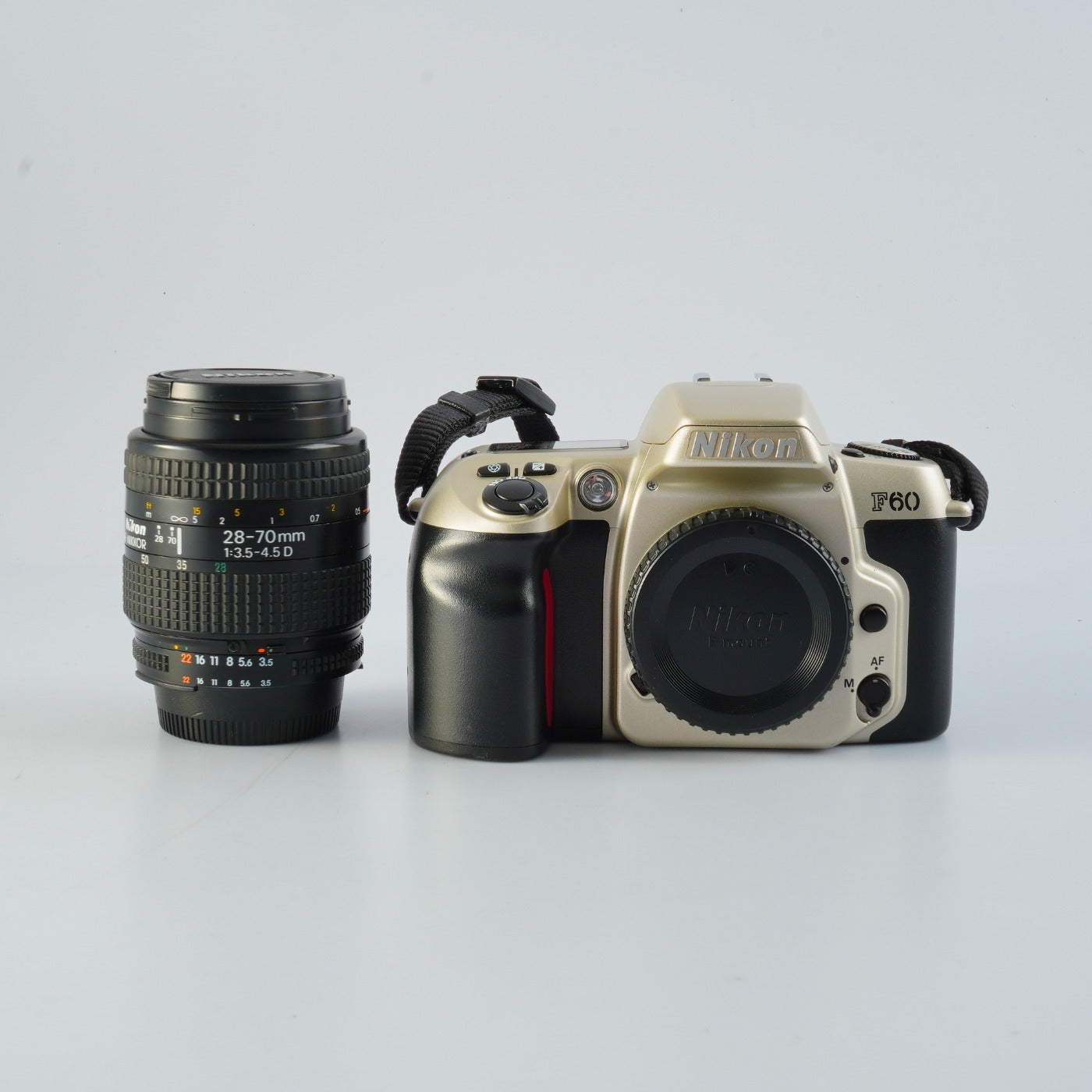 Nikon F60 (N60) + AF Nikkor 28-70mm F/3.5-4.5 D AF フィルム一眼レフカメラ