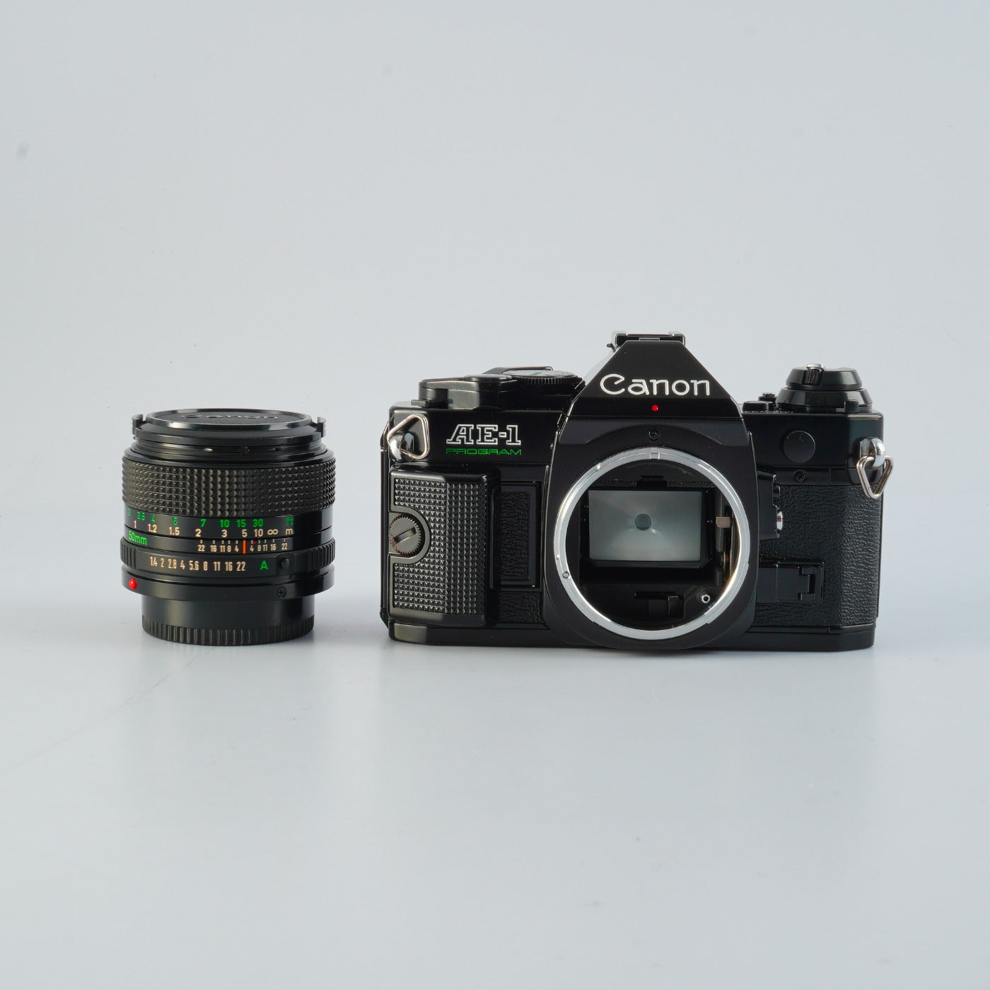 【CLA’d】 Canon AE-1 Program Black + New FD 50mm F/1.4 MF フィルム一眼レフカメラ