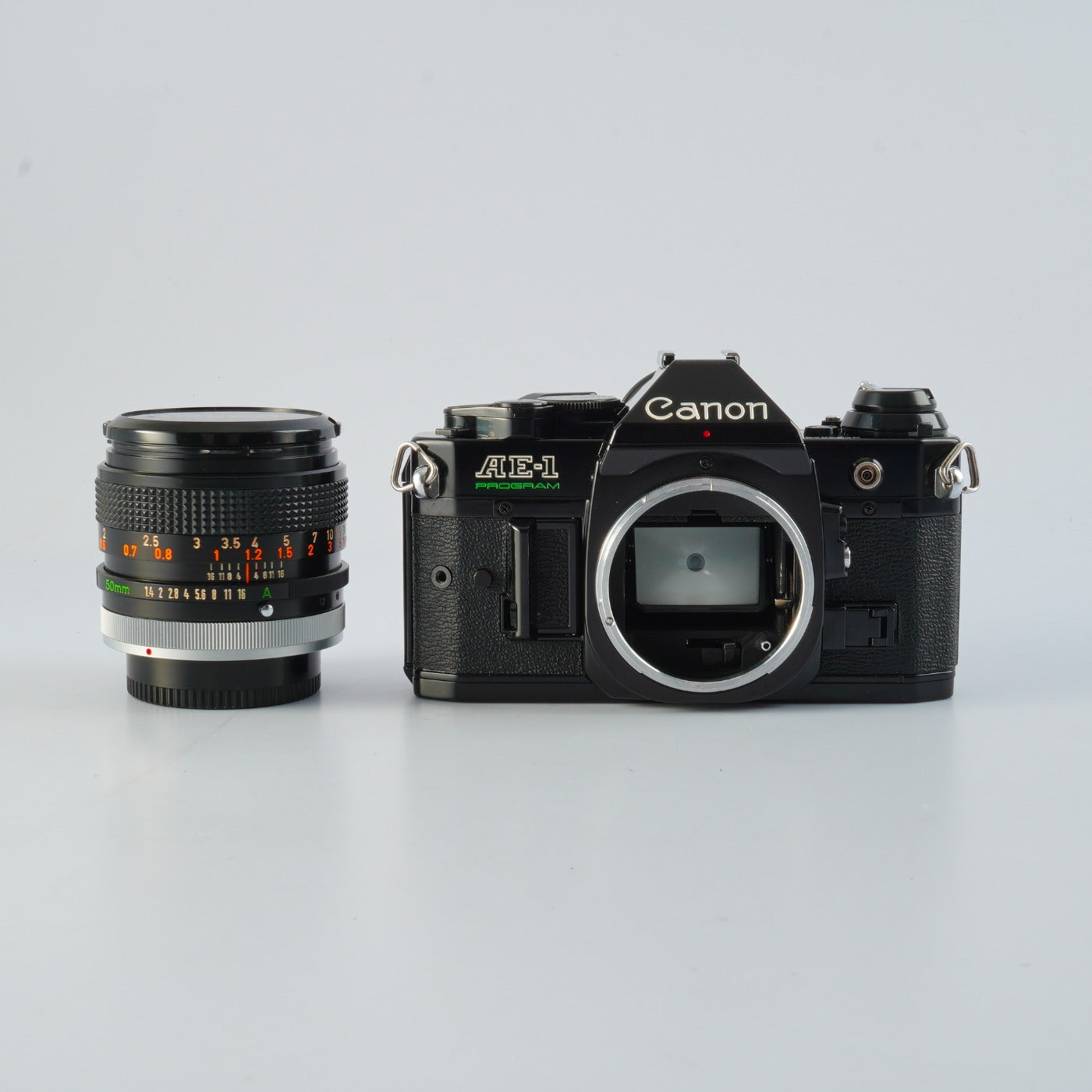 【CLA’d】 Canon AE-1 Program Black + FD 50mm F/1.4 S.S.C. MF フィルム一眼レフカメラ