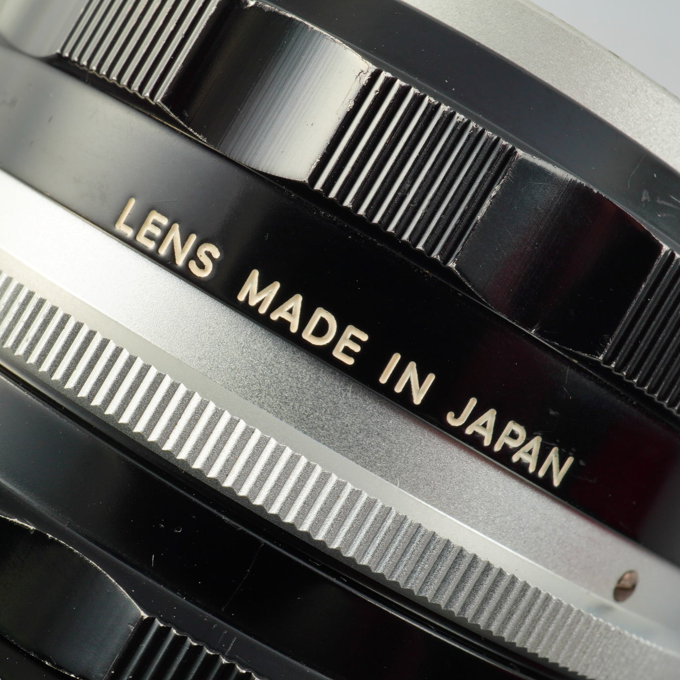Nikon NIKKOR-H Auto 50mm F/2 非Ai 単焦点レンズ