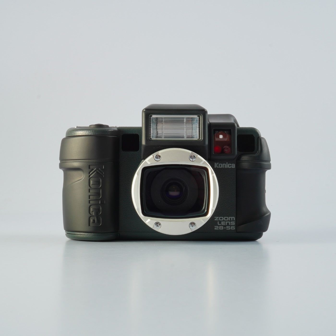 Konica 現場監督 ( GENBAKANTOKU ) Zoom 28-56mm コンパクトフィルムカメラ