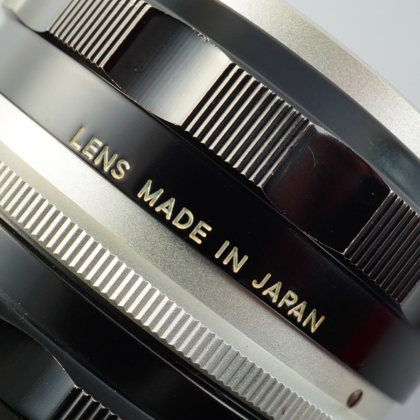 Nikon NIKKOR-H Auto 50mm F/2 非Ai 単焦点レンズ