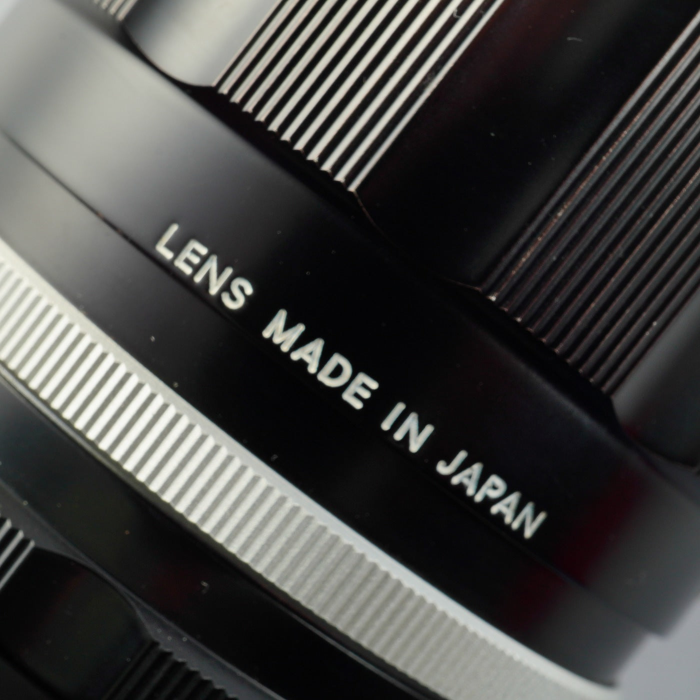 Nikon 非Ai NIKKOR-P Auto 105mm F/2.5 単焦点レンズ