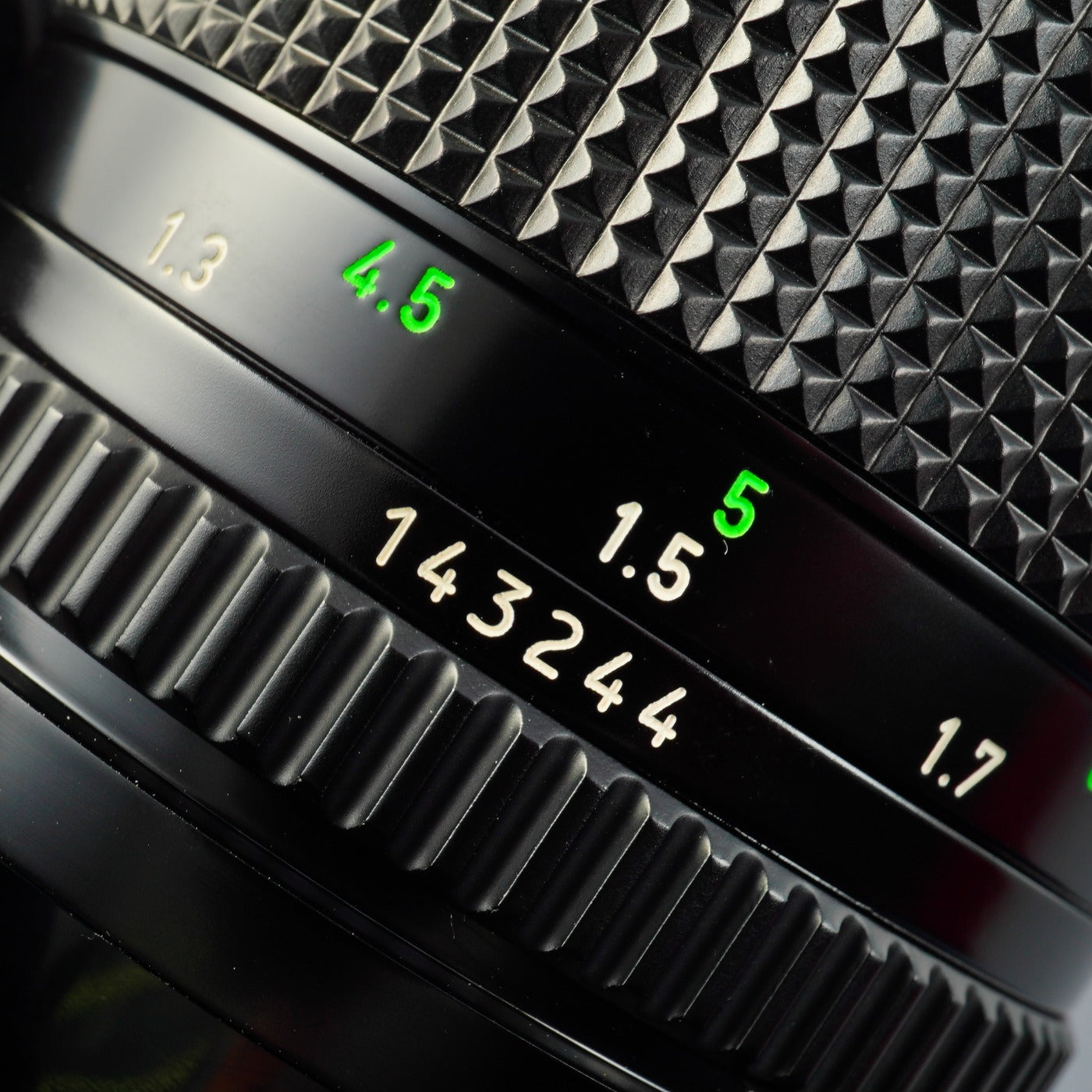 Canon FD 135mm F/2.8 ズームレンズ