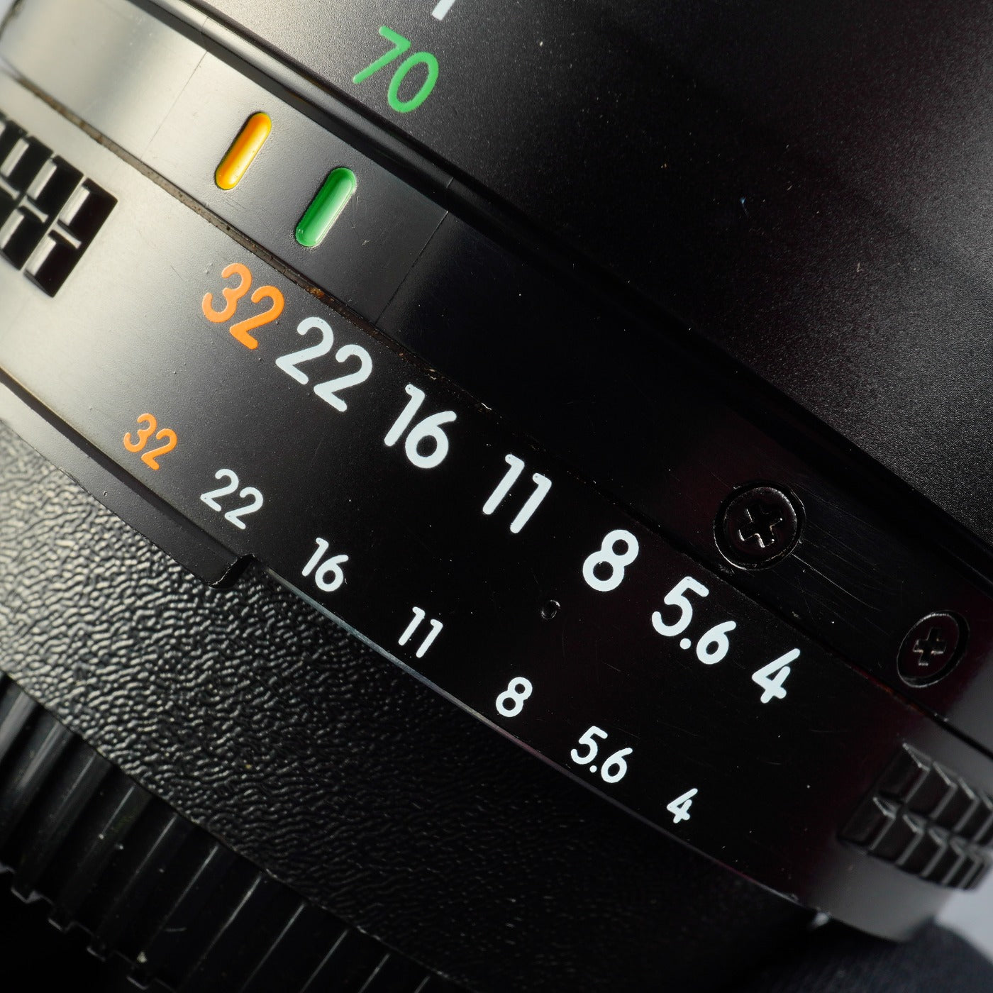 Nikon AF NIKKOR 70-210mm F/4-5.6 ズームレンズ
