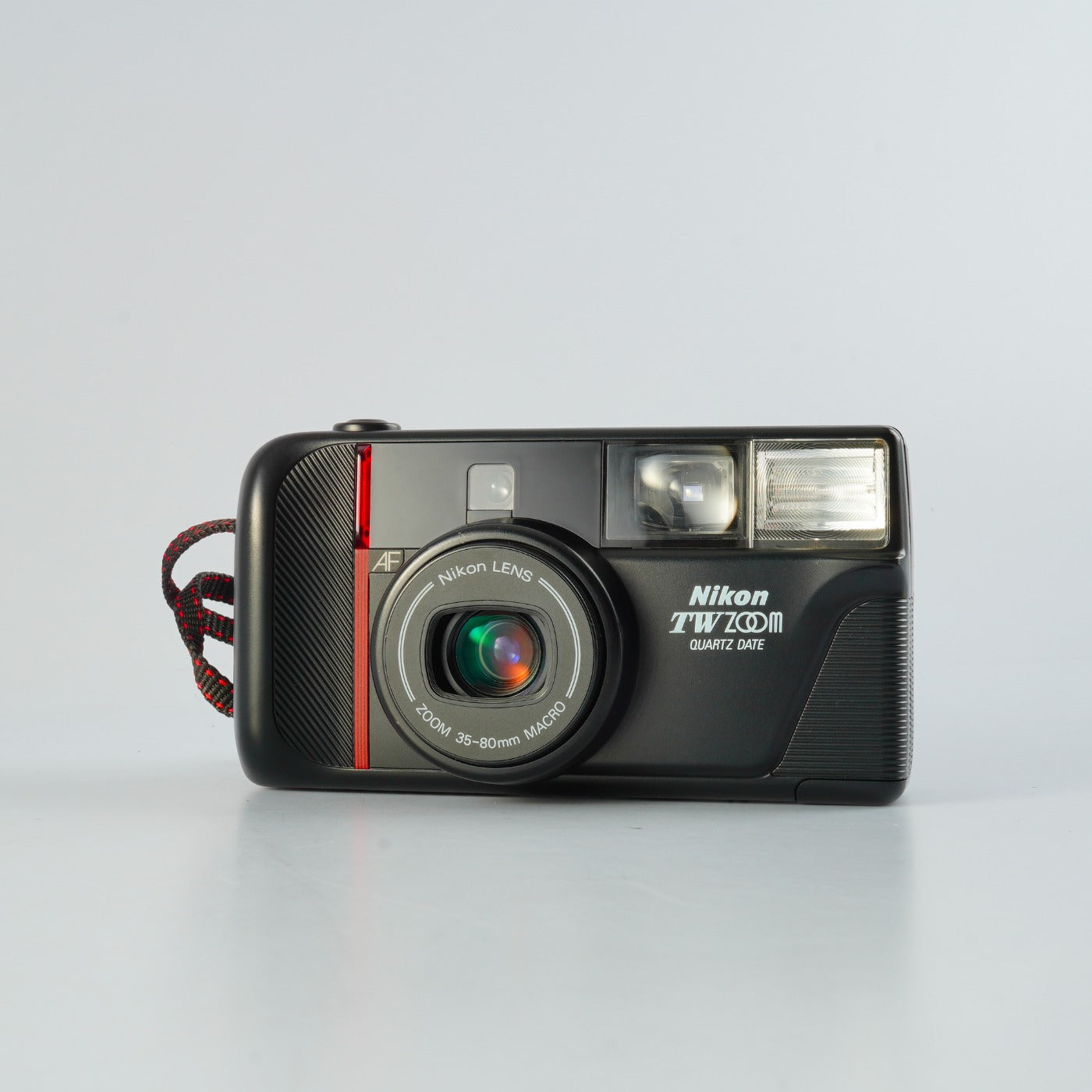 Nikon TW Zoom 35-80 Quartz Date コンパクトフィルムカメラ – 山田