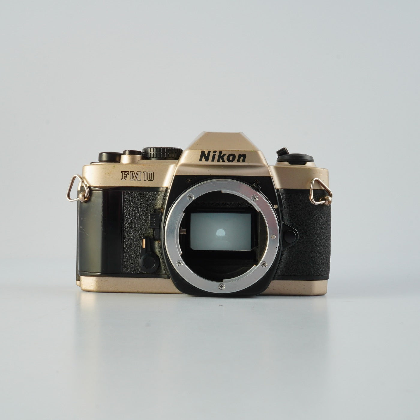 Nikon FM10 MF フィルム一眼レフカメラ