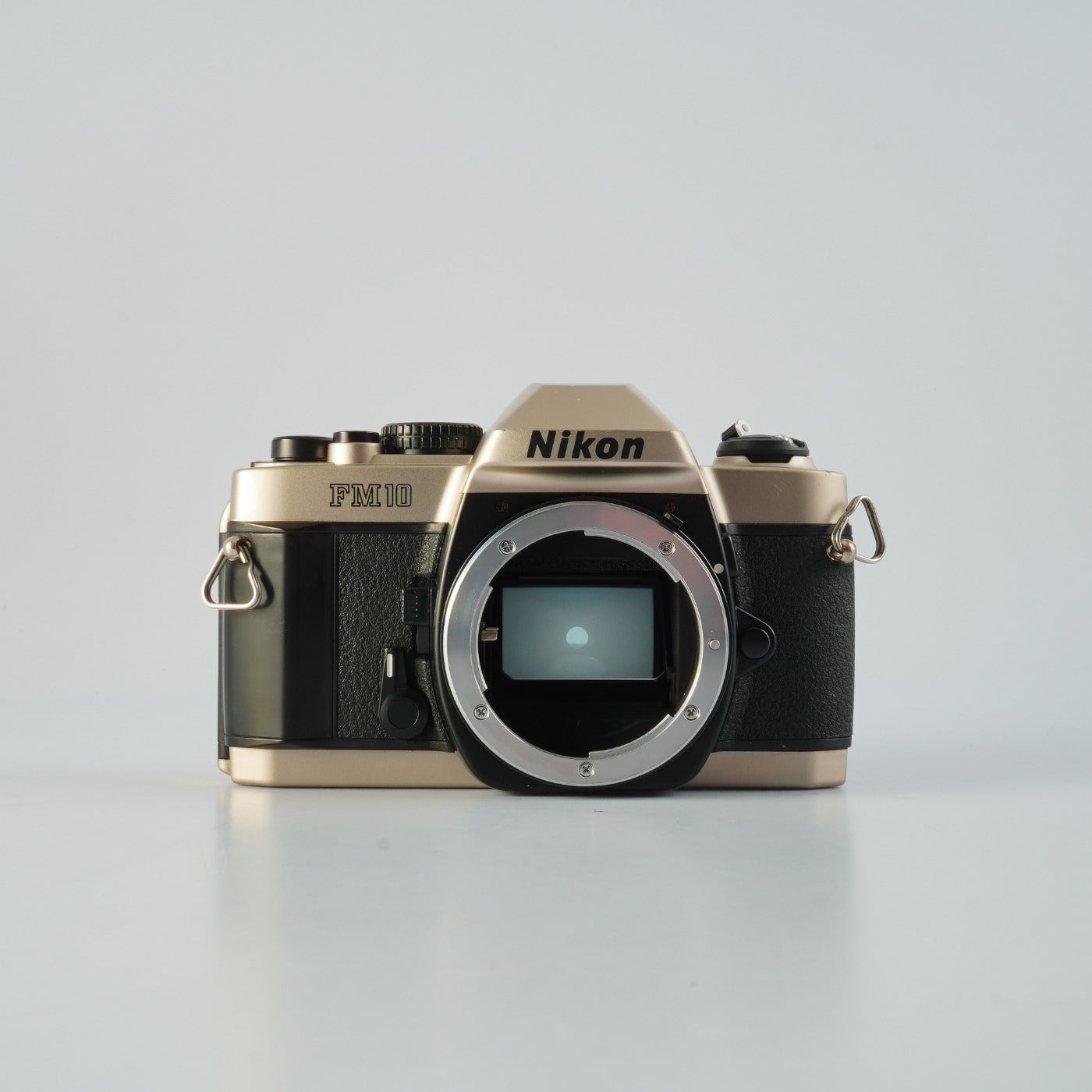 Nikon FM10 MF フィルム一眼レフカメラ