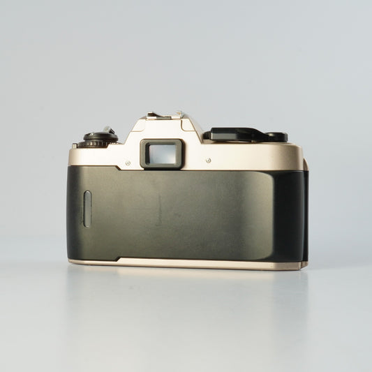 Nikon FM10 MF フィルム一眼レフカメラ