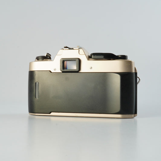 Nikon FM10 MF フィルム一眼レフカメラ