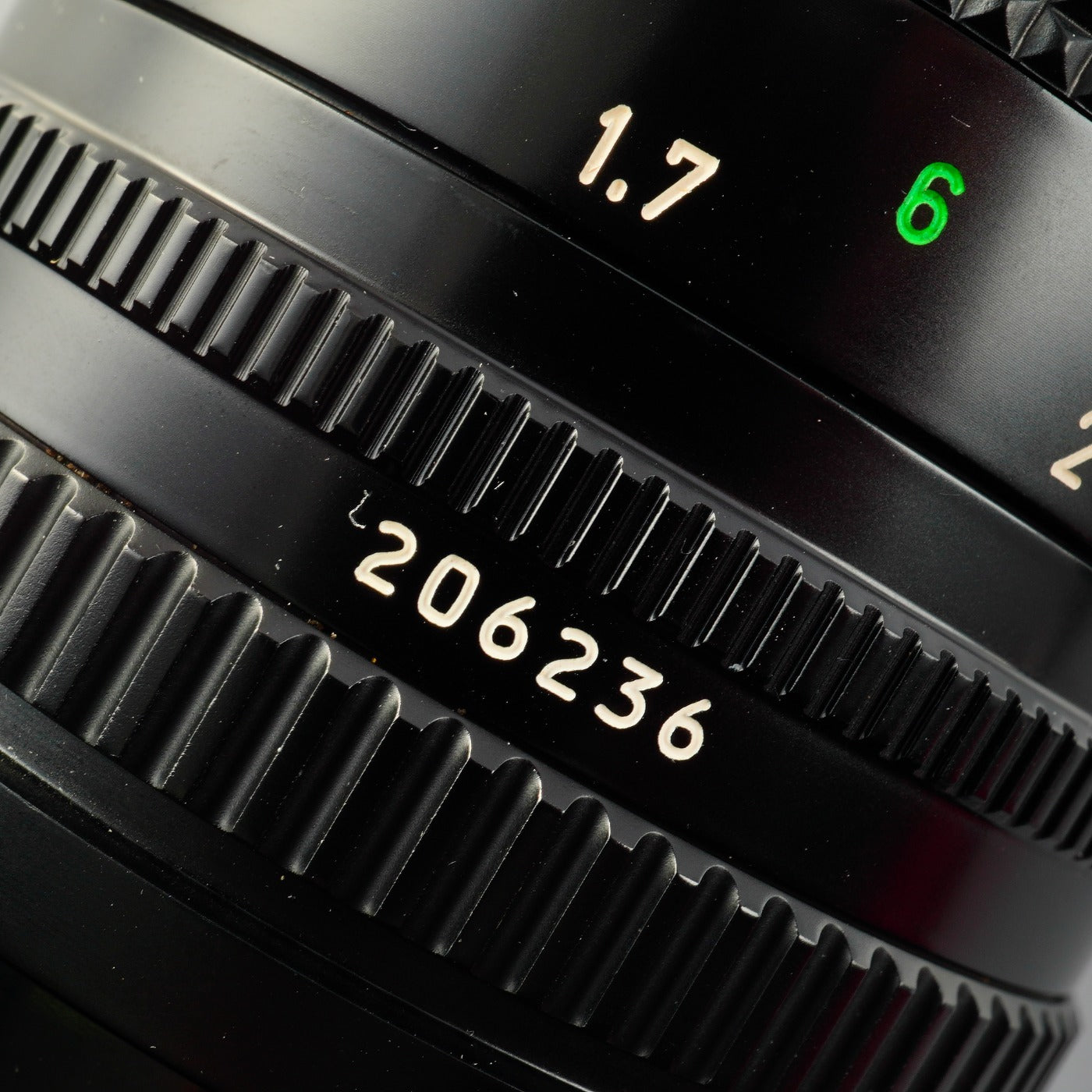 Canon FD 200mm F/4 単焦点レンズ
