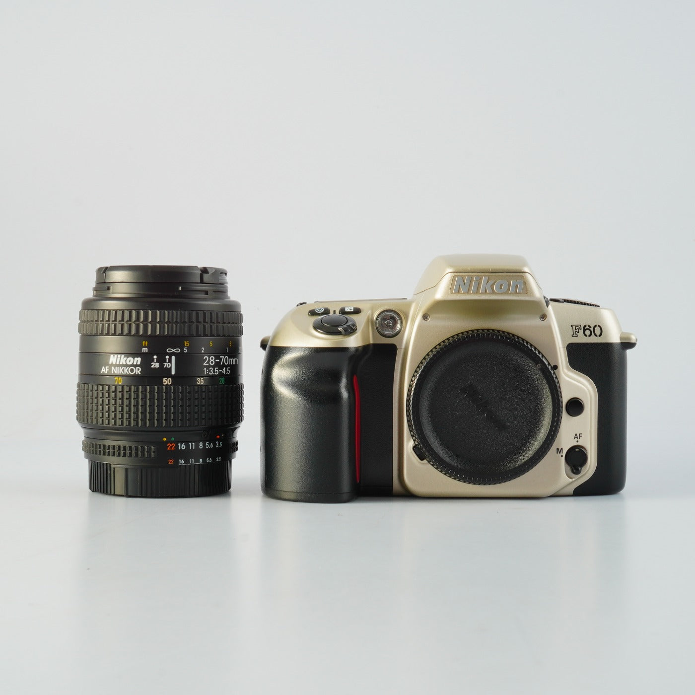 Nikon F60 ( N60 ) + AF Nikkor 28-70mm F/3.5-4.5 D AF フィルム一眼レフカメラ