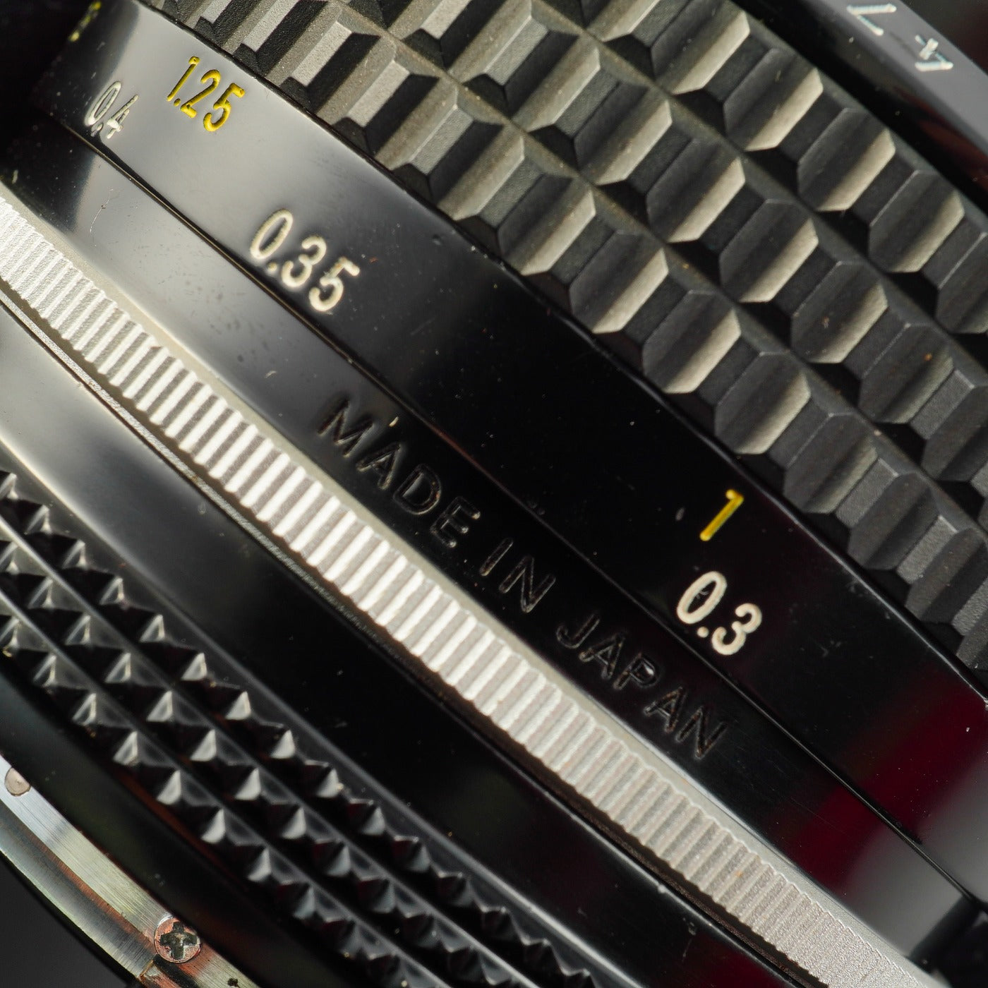 Nikon Ai Nikkor 28mm F/2.8 単焦点レンズ