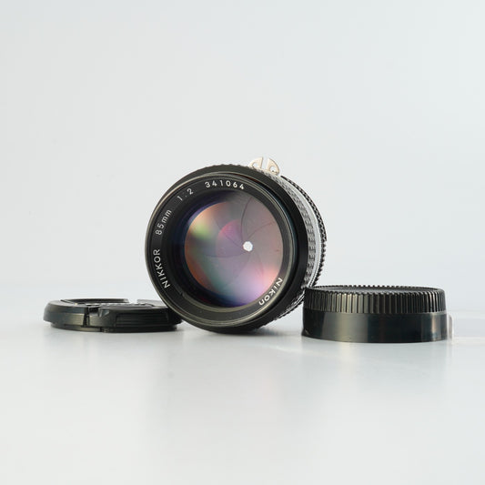 Nikon Ai-S NIKKOR 85mm F/2 単焦点レンズ