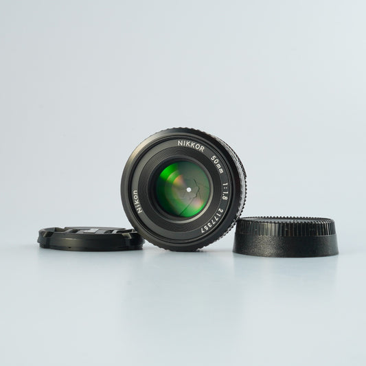 Nikon Ai-S NIKKOR 50mm F/1.8 単焦点レンズ