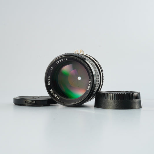 【Serviced】 Nikon Ai NIKKOR 85mm F/2 単焦点レンズ