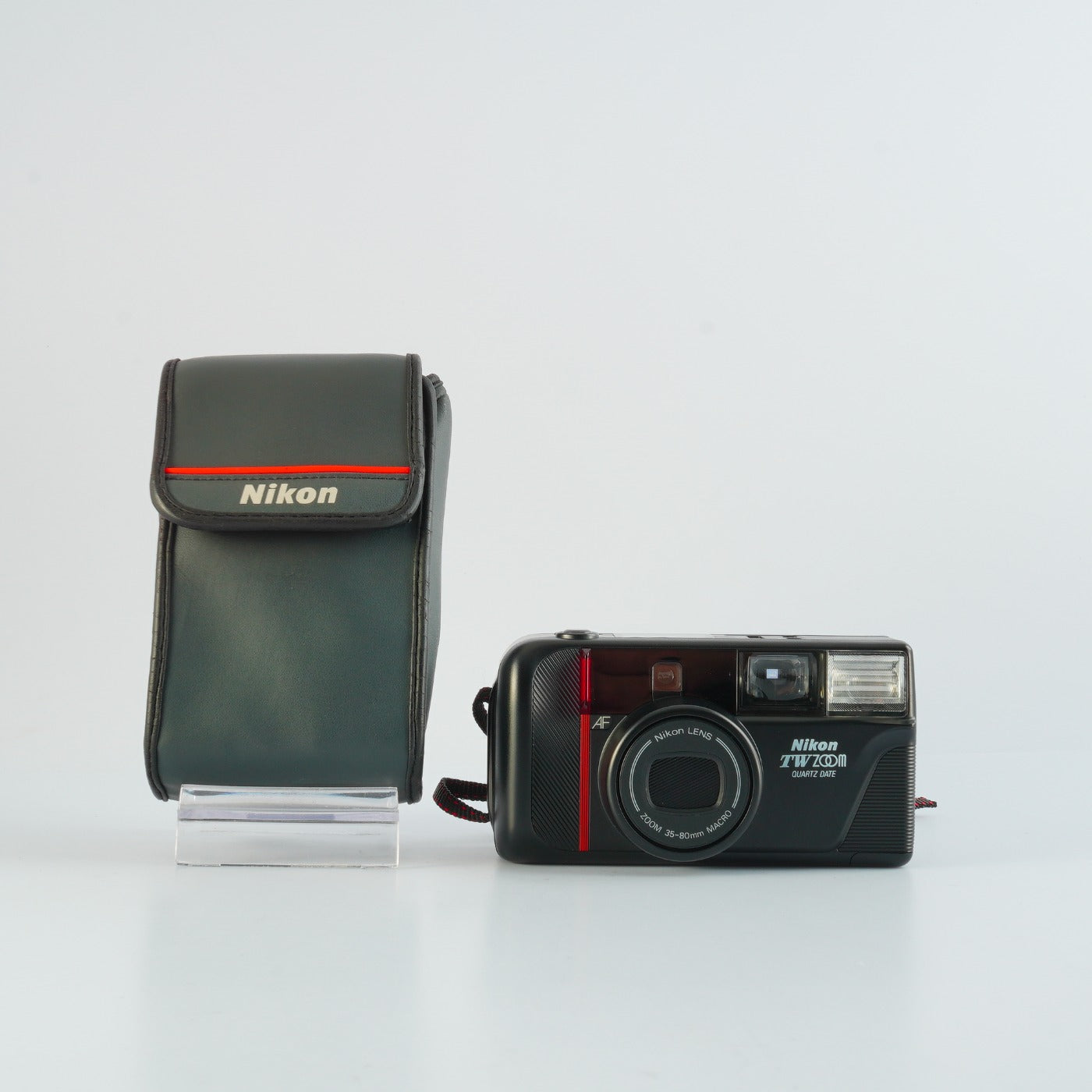 Nikon TW Zoom 35-80 Quartz Date コンパクトフィルムカメラ