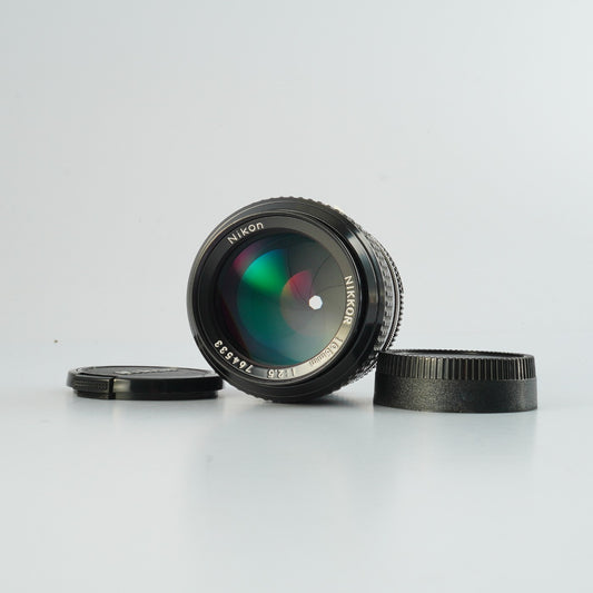 【Serviced】 Nikon Ai NIKKOR 105mm F/2.5 単焦点レンズ