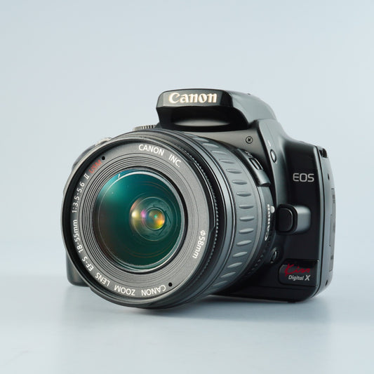 Canon EOS Kiss Digital N + EF-S 18-55mm F3.5-5.6 Ⅱ USM デジタル一眼レフカメラ