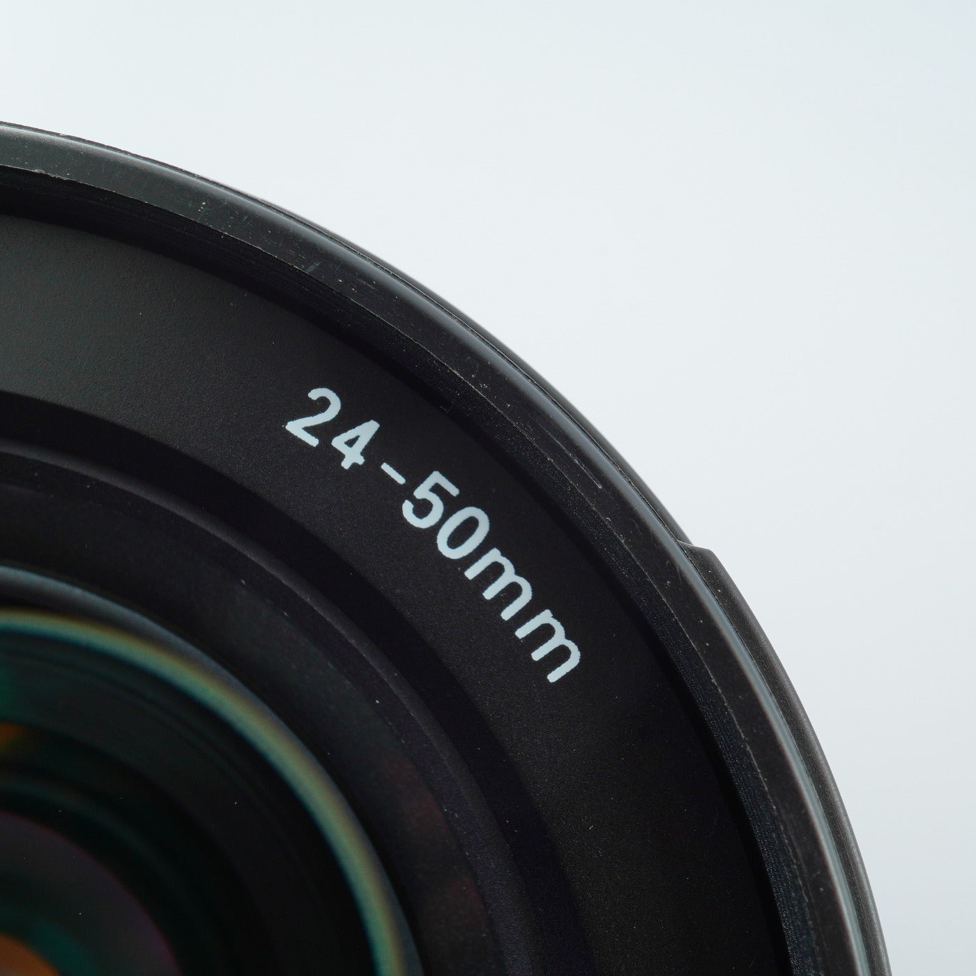 Nikon AF Nikkor 24-50mm F/3.3-4.5 D  ズームレンズ
