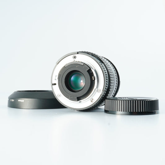 Nikon AF Nikkor 24-50mm F/3.3-4.5 D  ズームレンズ
