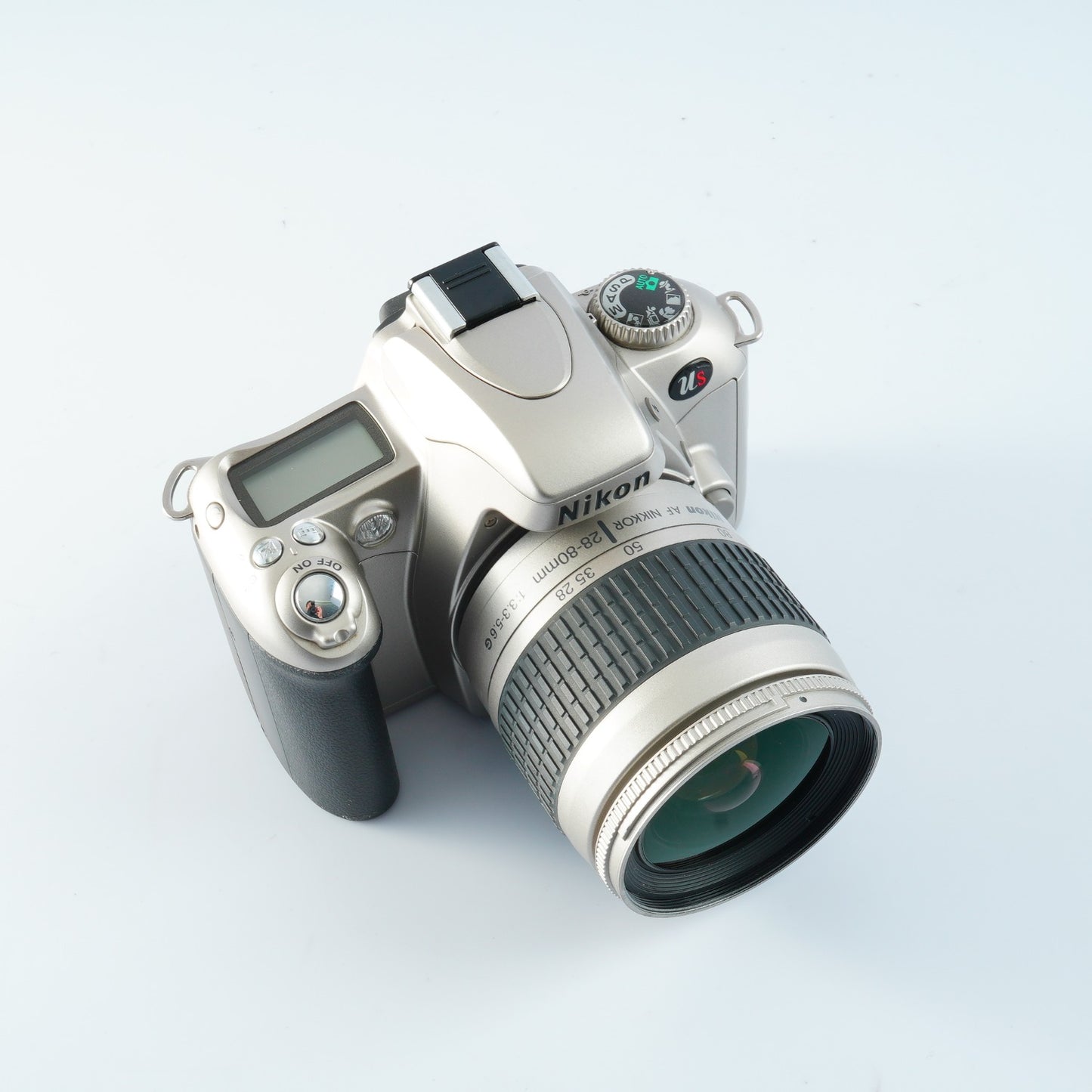 Nikon Us (F55) + AF Nikkor 28-80mm F/3.3-5.6 G AF フィルム一眼レフカメラ